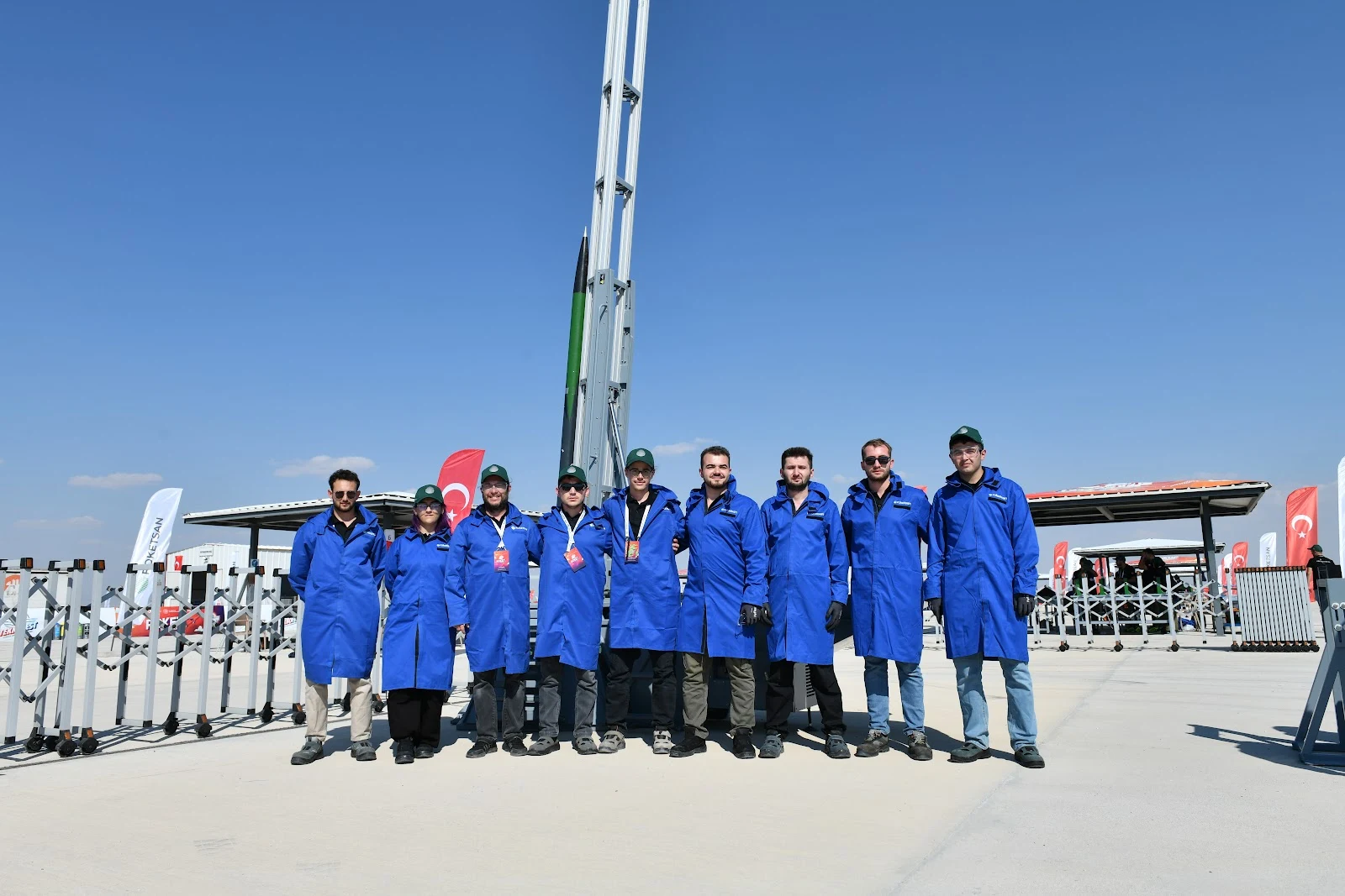 Rampa başında roket uçuş hazırlığı